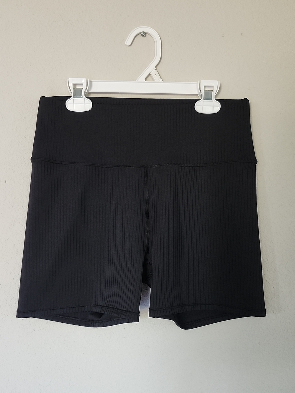 Vuori Black Ribbed High-Rise Bike Shorts